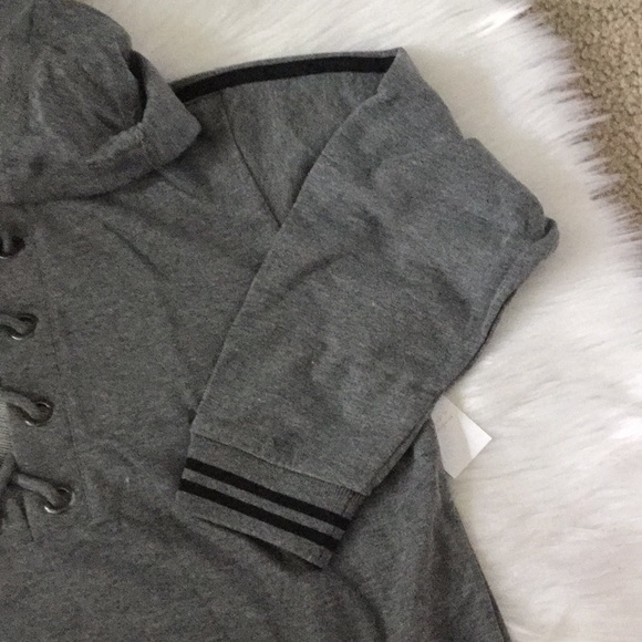 STRIPED DETAIL GROMMET HOODIE - Picture 4 of 6